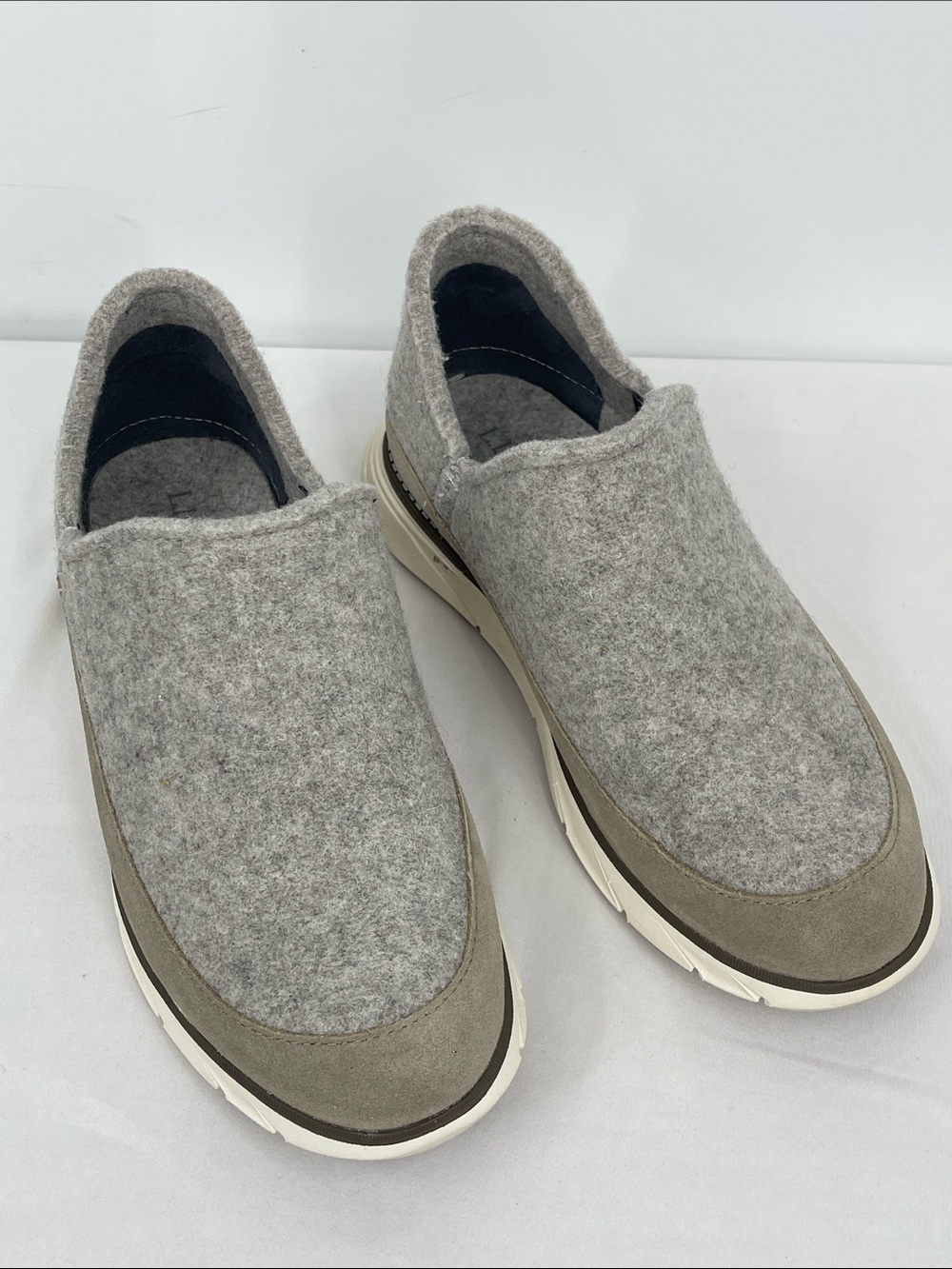 L.L. Bean Women's Gray Felt Slip-On Sneakers SIZE 7 M